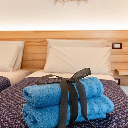 Oda ve Kahvaltı Bagni Di Sole 4*